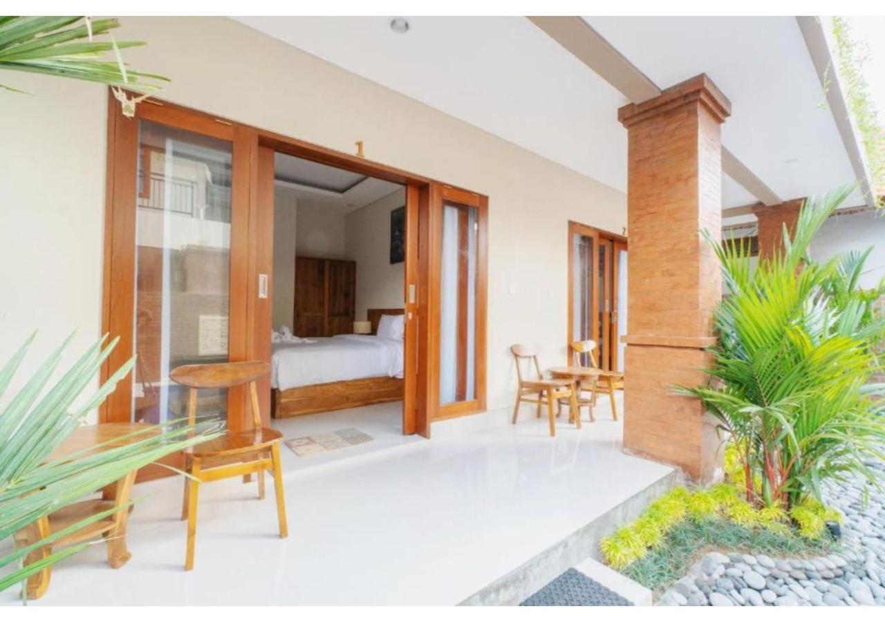 Komala Homestay Canggu Exterior foto